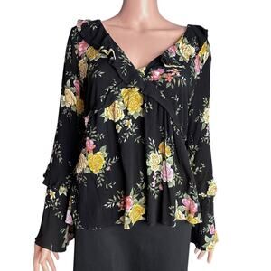 American Eagle Floral Bell Sleeve Ruffle Blouse L Vee Neck Party Romantic Fairy